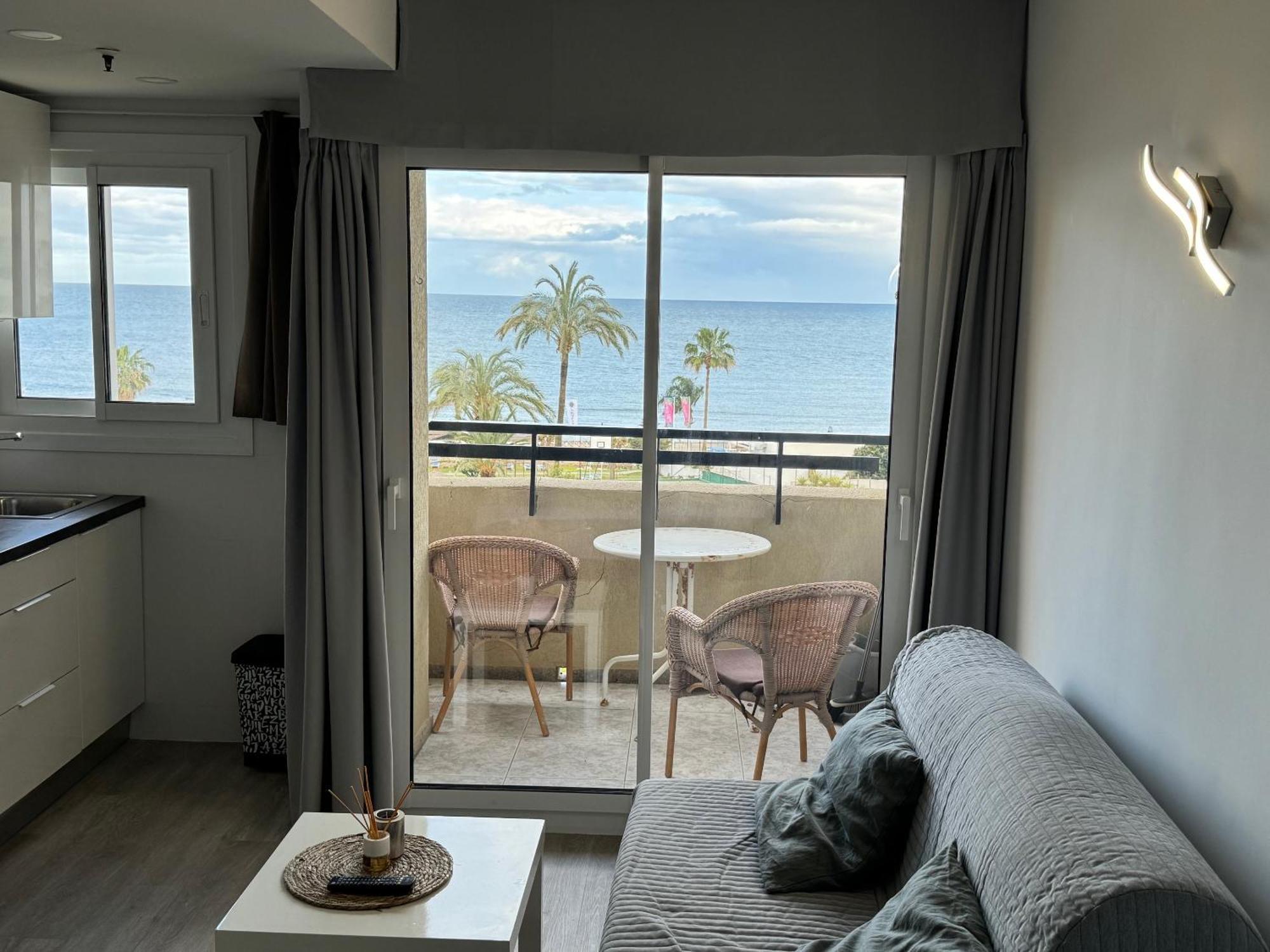 Appartement Carihuela 1ª Linea Playa *