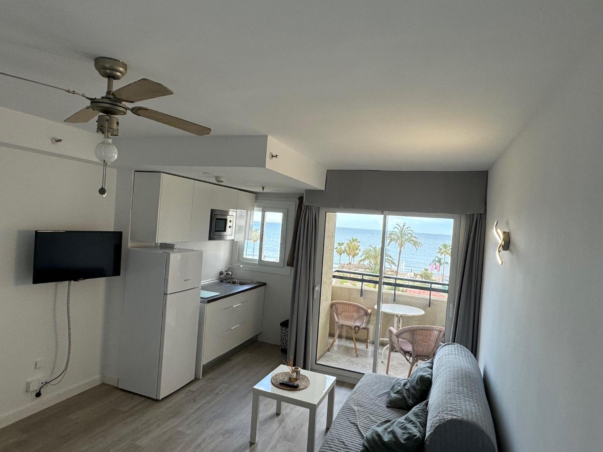 Carihuela 1ª Linea Playa Appartement Torremolinos